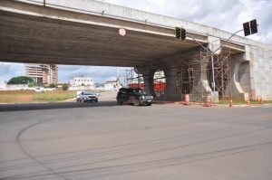 Viaduto-da-Brasil-com-Amazílio-Lino