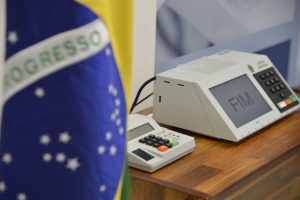 cerimonia de asinatura digital e lacraçao dos sintemas eletronicos