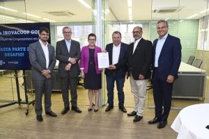 Assinatura do convênio