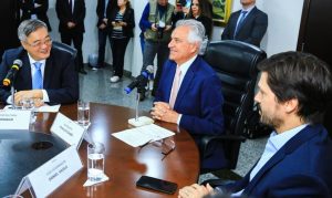 caiado chineses capa