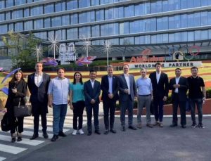 roberto naves na china