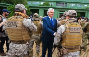 caiado recepciona policiais rs