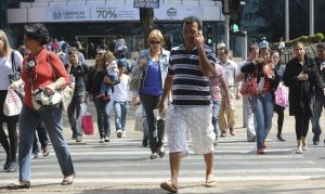 pessoas na rua