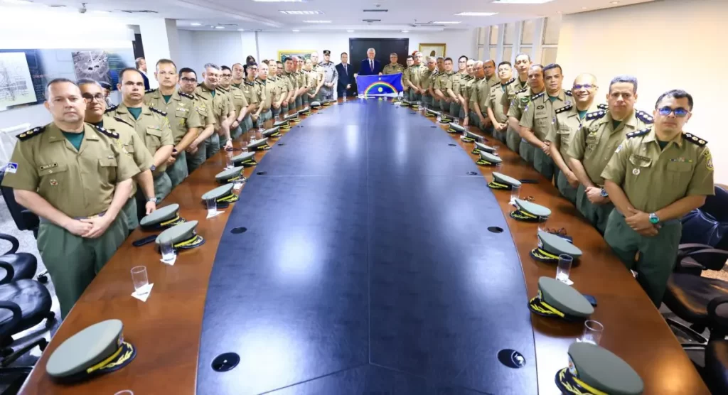 caiado e militares pernambuco