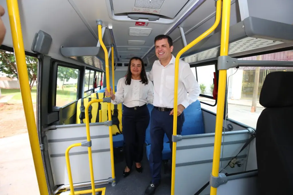 onibus transporte escolar