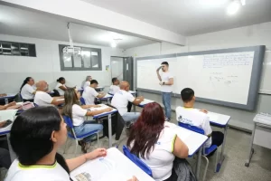 sala de aula goias