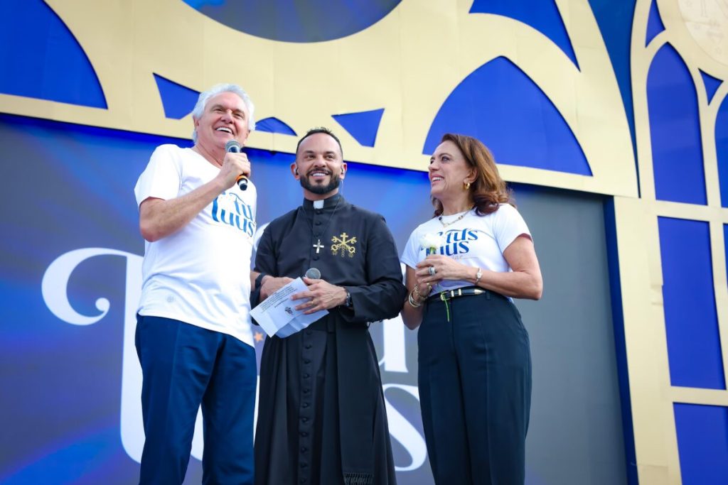 gracinha e caiado totus tuus