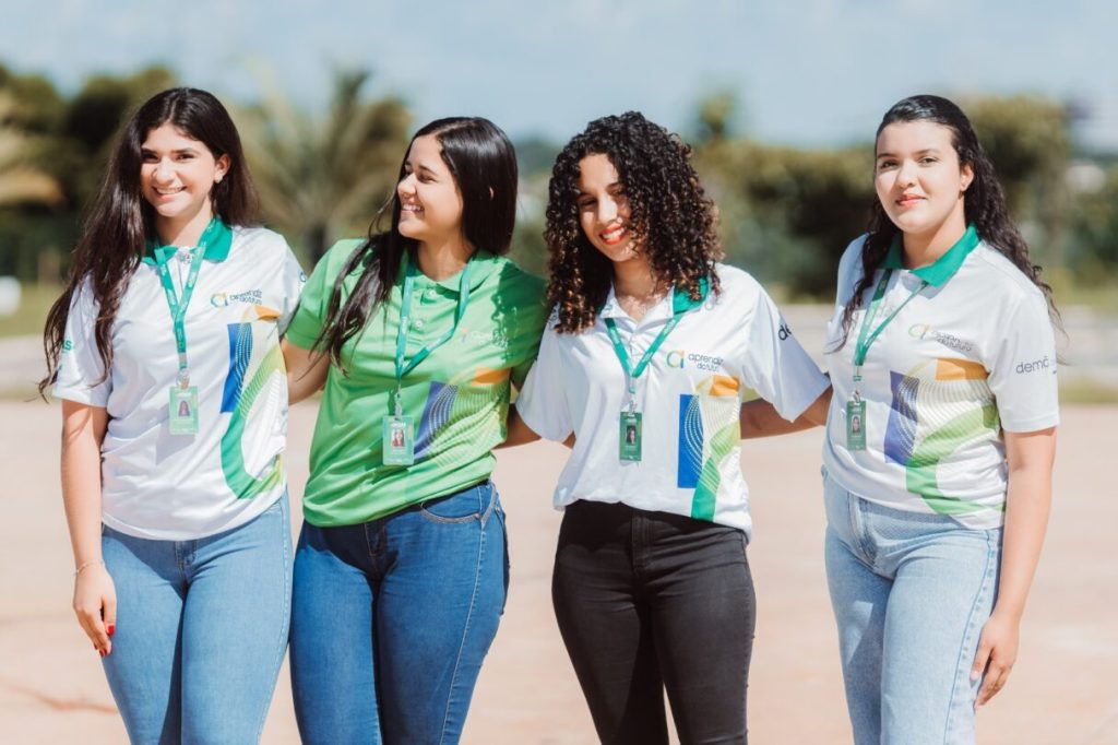 estudantes goias