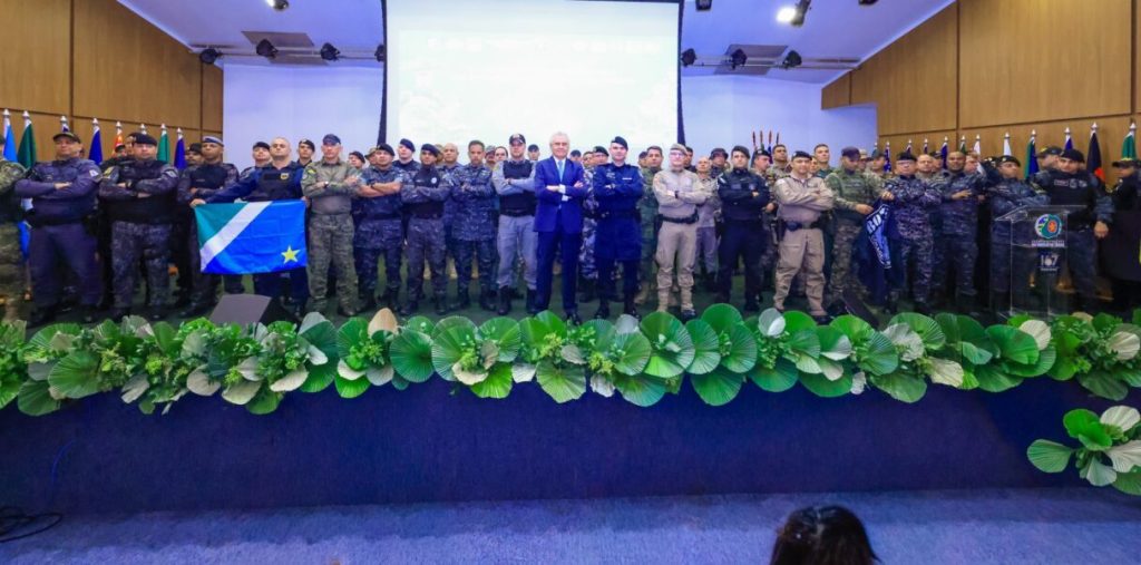 caiado e forca de seguranca