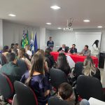 Encontro na APAE Anápolis reúne deputados para discutir doenças raras