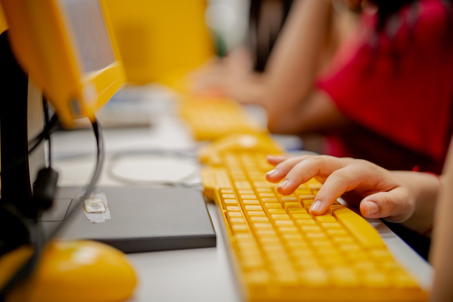 Universidade Aberta do Brasil – Polo Anápolis oferece curso gratuito de Informática Básica