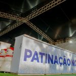 Conheça a programação de Natal em Anápolis e o funcionamento da pista de patinação no gelo