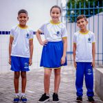 Prefeitura de Anápolis inicia ano letivo da rede municipal com entrega de kits escolares e uniformes aos alunos