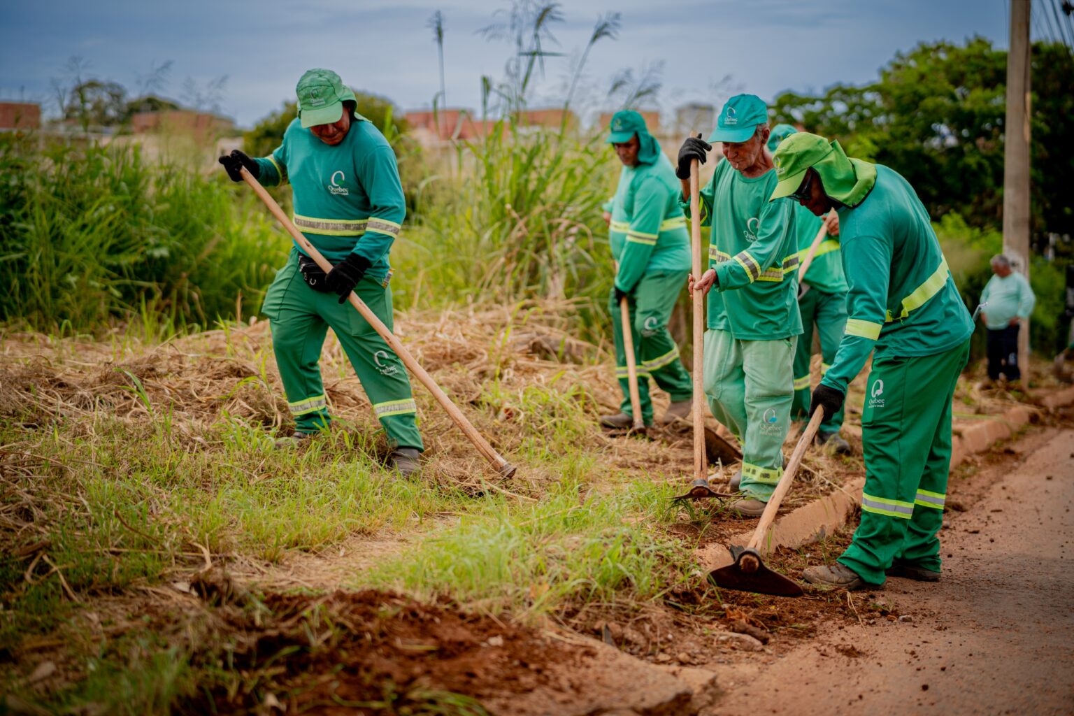 Prefeitura divulga programação de serviços de roçagem para esta terça-feira (10)